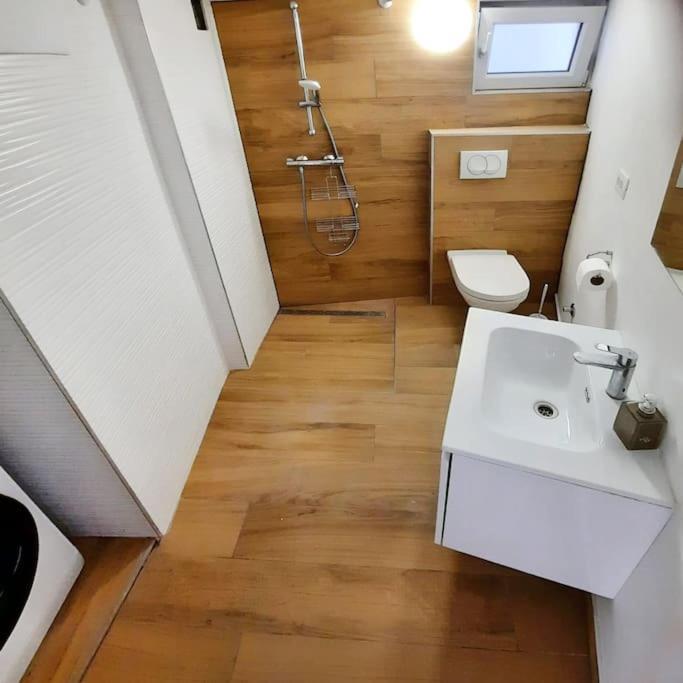Captain'S Lodge Tribalj 외부 사진